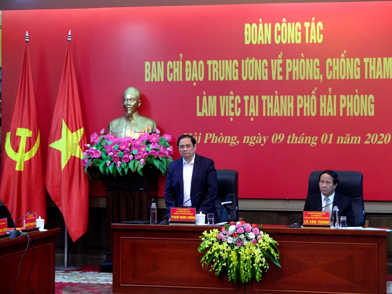 Đồng chí Phạm Minh Chính, Ủy viên Bộ Chính trị, Bí thư Trung ương Đảng, Trưởng Ban Tổ chức Trung ương phát biểu kết luận buổi làm việc