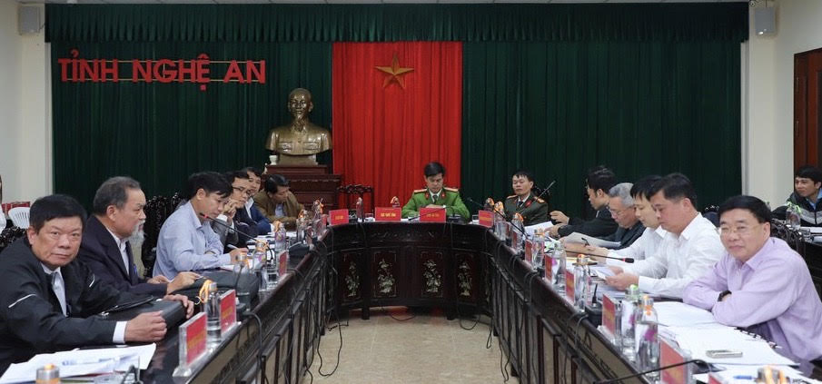 Lãnh đạo tỉnh Nghệ An tiếp công dân định kỳ