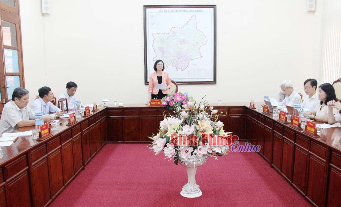 Một cuộc họp với các cơ quan, đơn vị tham mưu lĩnh vực cải cách hành chính, nâng cao chỉ số cải cách hành chính của tỉnh Bình Phước