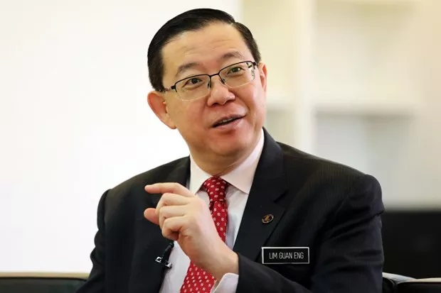 Ông Lim Guan Eng thời còn đương chức Bộ trưởng Tài chính Malaysia. Ảnh: Reuters