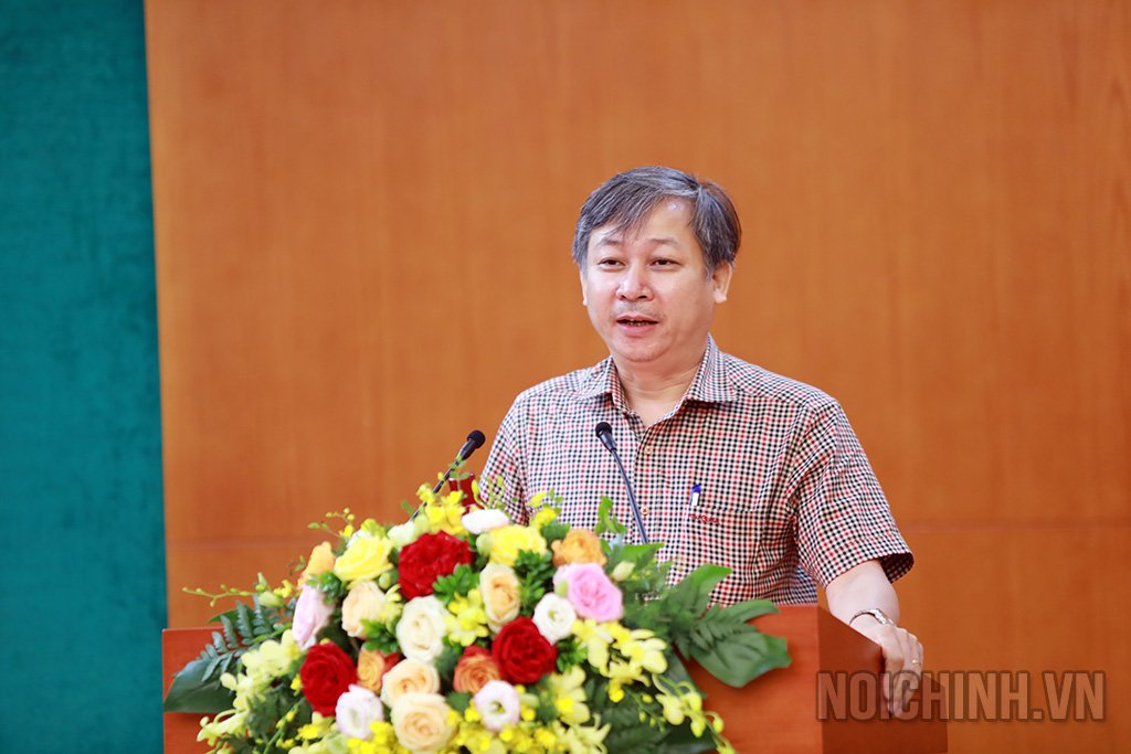 Đồng chí Nguyễn Cảnh Lam, Phó Vụ trưởng Vụ Nghiên cứu tổng hợp