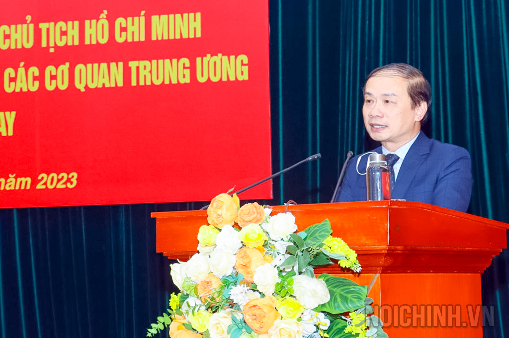 Đồng chí Phạm Tất Thắng, Ủy viên Trung ương Đảng, Phó Trưởng ban Thường trực Ban Dân vận Trung ương phát biểu