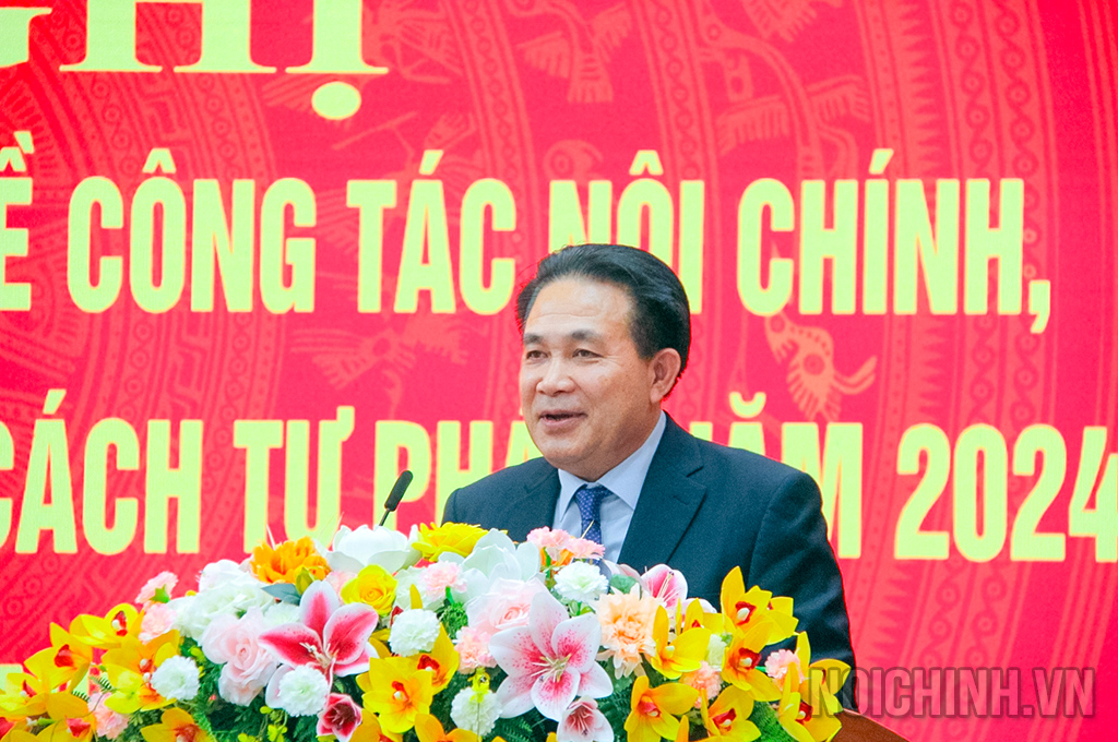 Đồng chí Nguyễn Văn Yên, Phó Trưởng Ban Nội chính Trung ương phát biểu tại Hội nghị