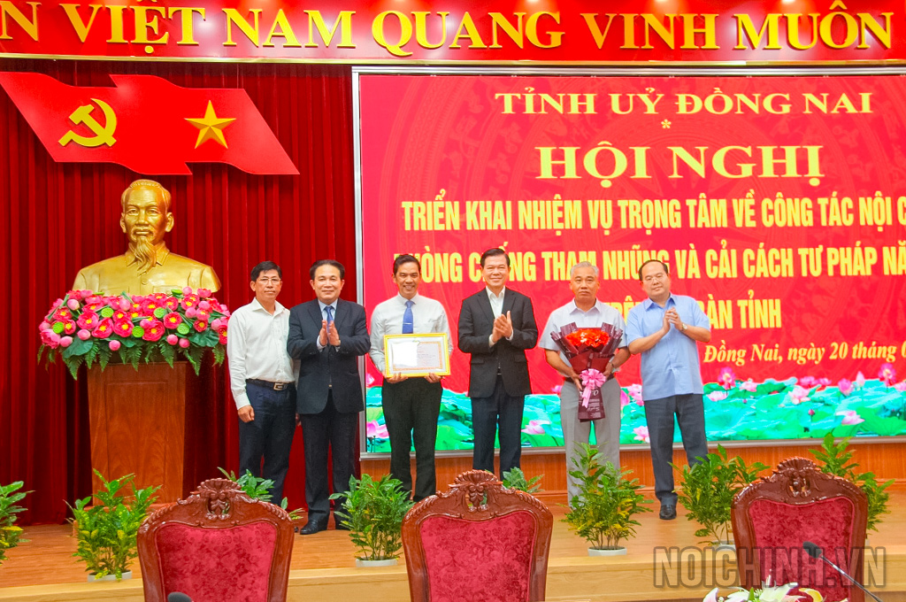Ban Nội chính Trung ương trao Bằng khen cho Ban Nội chính Tỉnh ủy Đồng Nai