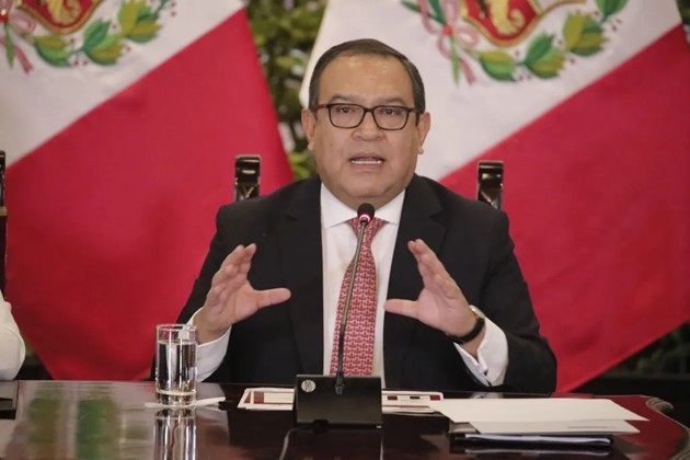 Thủ tướng Peru Alberto Otarola phát biểu trong cuộc họp báo tại Lima, Peru, ngày 9/6/2023. Ảnh: Sebastian Castaneda/Bloomberg/Getty
