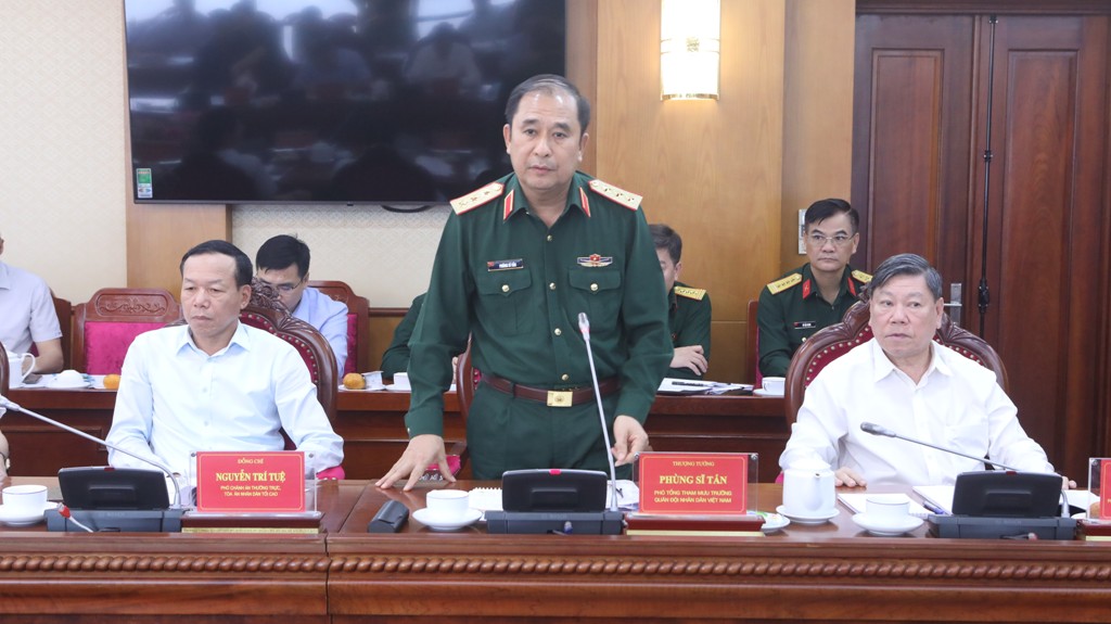 Đồng chí Thượng tướng Phùng Sĩ Tấn, Phó Tổng Tham mưu trưởng Quân đội Nhân dân Việt Nam
