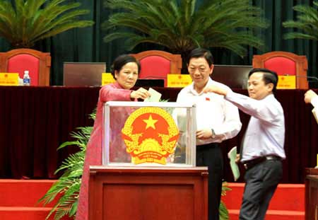 Các đại biểu bỏ phiếu tín nhiệm