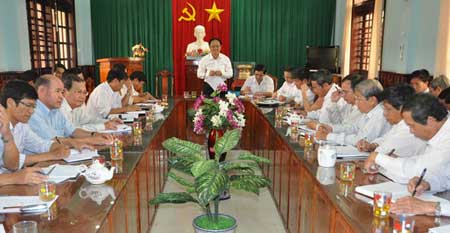 Đoàn công tác Tỉnh ủy Bình Định làm việc với lãnh đạo huyện Hoài Nhơn 