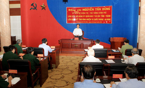 Thủ tướng Nguyễn Tấn Dũng phát biểu kết luận buổi làm việc