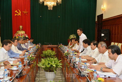 Đồng chí Nguyễn Bá Thanh, Ủy viên Trung ương Đảng, Phó trưởng Ban Thường trực Ban Chỉ đạo Trung ương về phòng, chống tham nhũng, Trưởng Ban Nội chính Trung ương phát biểu tại buổi làm việc