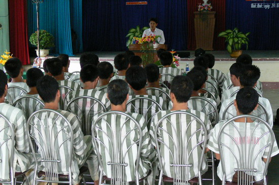 Phạm nhân tại Trại giam Kim Sơn (Bình Định) được tư vấn hướng nghiệp
