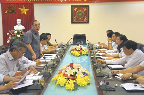 Đoàn đại biểu Quốc hội thành phố Hải Phòng trong một buổi làm việc, giám sát tại Tòa án nhân dân thành phố