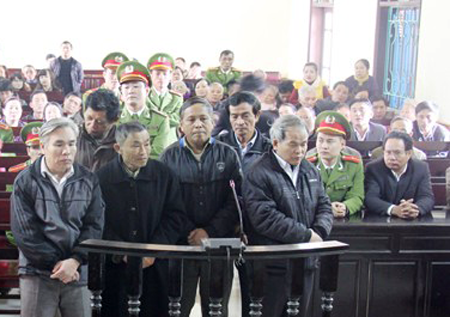 Các bị cáo tại phiên tòa