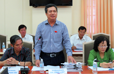 Đồng chí Hà Công Long, Phó Trưởng Ban Dân nguyện của Quốc hội phát biểu tại buổi làm việc