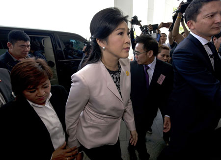 Thủ tướng tạm quyền Yingluck Shinawatra tới Ủy ban chống tham nhũng quốc gia
