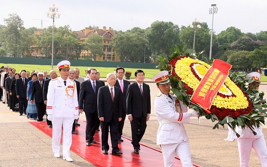 Lãnh đạo Đảng, Nhà nước viếng Chủ tịch Hồ Chí Minh nhân kỷ niệm 124 năm ngày sinh của Người