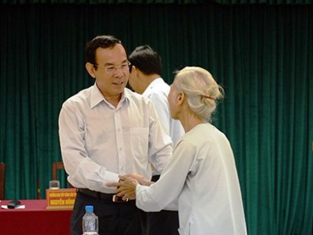 Bộ trưởng, Chủ nhiệm Văn phòng Chính phủ Nguyễn Văn Nên chia sẻ với người dân tại buổi tiếp công dân định kỳ tại Trụ sở Ban tiếp công dân Trung ương