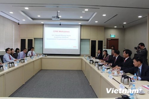 Đoàn đại biểu Thanh tra Chính phủ Việt Nam thăm làm việc tại Cơ quan Điều tra Hành vi Tham nhũng (CPIB) Singapore. (Lê Hải/Vietnam+)