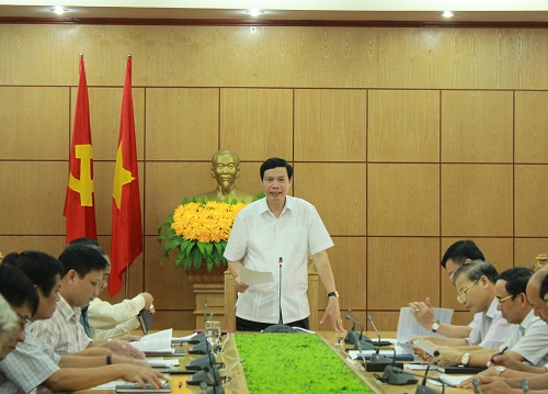 Đồng chí Nguyễn Đức Long, Phó Bí thư Tỉnh ủy, Chủ tịch HĐND tỉnh phát biểu tại cuộc họp