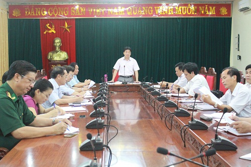 Đồng chí Nguyễn Văn Thông, Ủy viên Ban Thường vụ Tỉnh ủy, Trưởng Ban Nội chính Tỉnh ủy Nghệ An chủ trì Hội nghị giao ban tháng