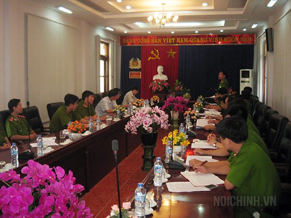 Ban Nội chính Tỉnh ủy làm việc với Trại giam Hoàng Tiến về công tác nội chính và phòng, chống tham nhũng