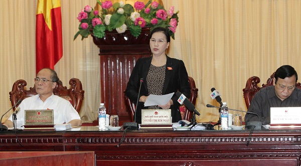 Phó Chủ tịch Quốc hội Nguyễn Thị Kim Ngân phát biểu tại Phiên họp