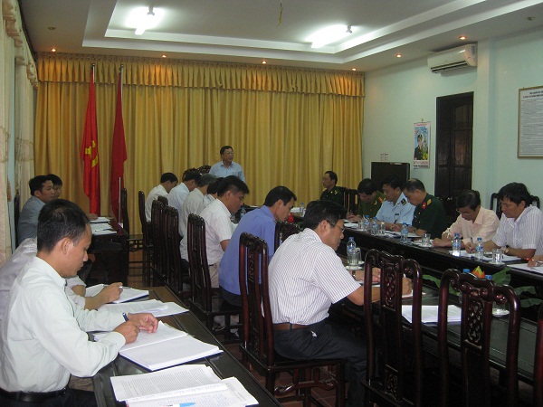 Đồng chí Nguyễn Thế Tuy, Phó Bí thư Thường trực Tỉnh ủy phát biểu tại Hội nghị
