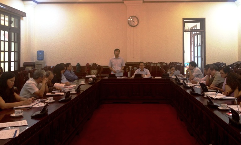 Quang cảnh Phiên họp