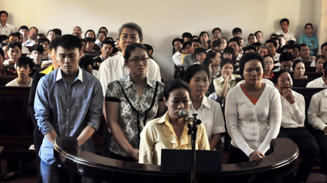 Tòa án nhân dân tỉnh Đồng Nai xét xử sơ thẩm 7 bị cáo liên quan đến vụ tham ô gần 10 tỷ đồng xảy ra ở điện lực Biên Hòa (thuộc Công ty TNHH MTV Điện lực Đồng Nai)