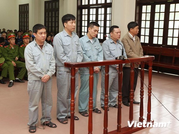 Các bị cáo tại Phiên tòa