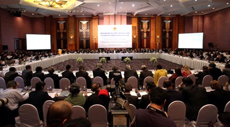 Diễn đàn Đối tác phát triển Việt Nam 2014