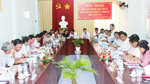 Hội nghị giao ban định kỳ giữa Thường trực Tỉnh ủy Bến Tre với Bí thư các huyện ủy, thành ủy quý III năm 2014