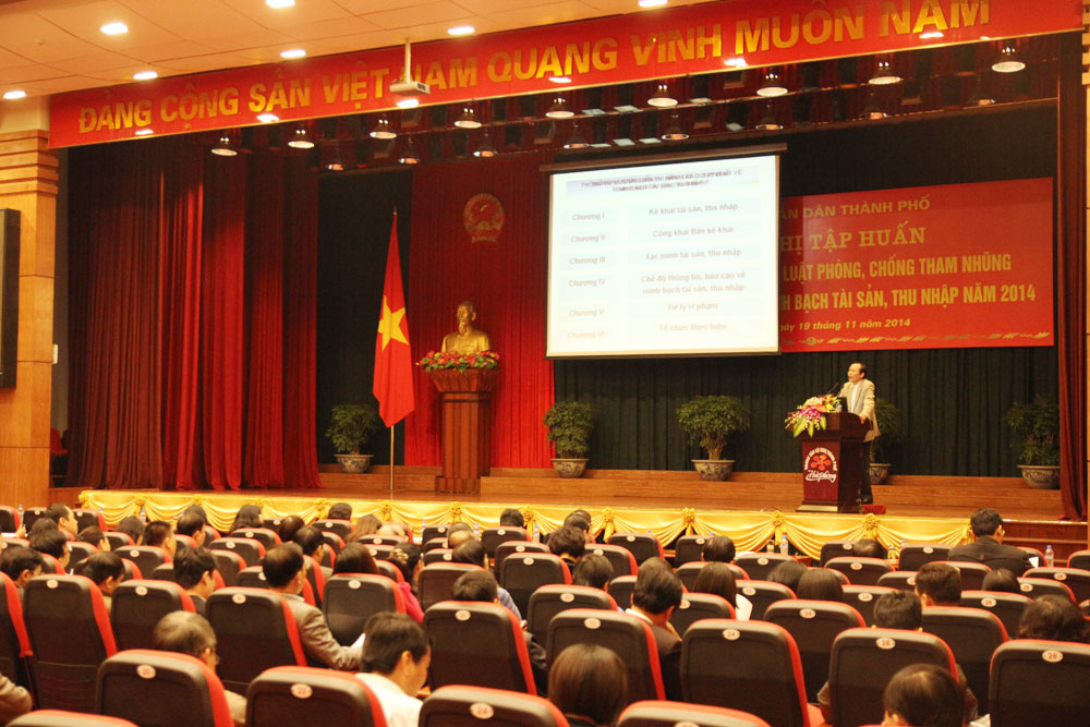 Hội nghị tập huấn một số văn bản pháp luật phòng, chống tham nhũng và hướng dẫn triển khai thực hiện công tác kê khai, minh bạch tài sản, thu nhập năm 2014