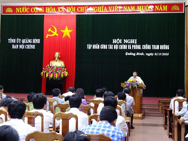 Đồng chí Mai Công Danh, Tỉnh ủy viên, Trưởng Ban Nội chính Tỉnh ủy Quảng Bình phát biểu khai mạc Hội nghị