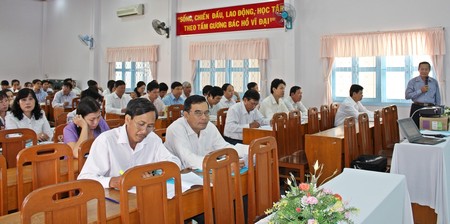 Các đại biểu tham dự Hội nghị tập huấn giải quyết khiếu nại, tố cáo tỉnh Vĩnh Long