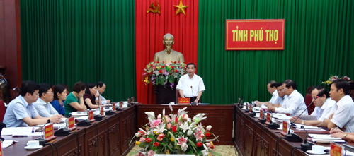 UBND tỉnh Phú Thọ họp phiên thường kỳ tháng 4-2015