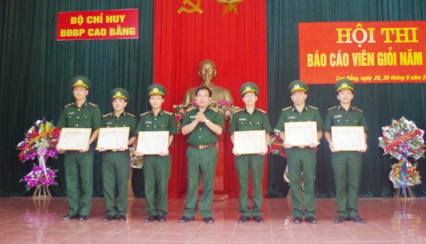 Bộ Chỉ huy Bộ đội Biên phòng tỉnh Cao Bằng tổ chức Hội thi Báo cáo viên giỏi năm 2015