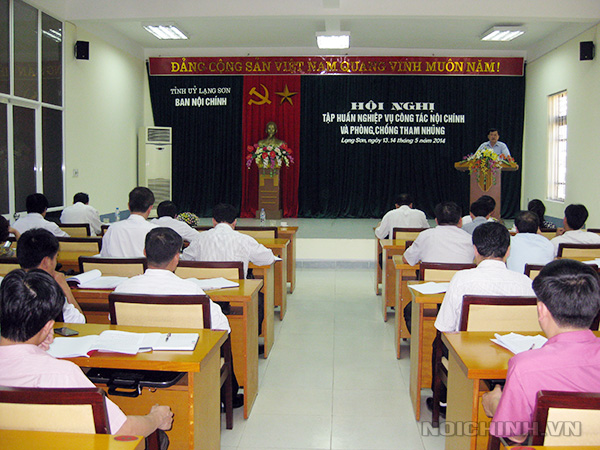 Ban Nội chính Tỉnh ủy Lạng Sơn tổ chức Hội nghị bồi dưỡng nghiệp vụ công tác nội chính và phòng, chống tham nhũng năm 2014
