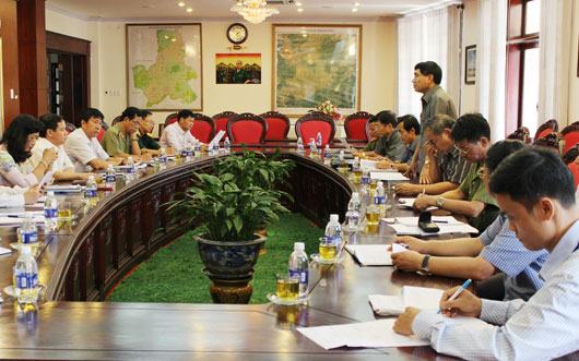 Thiếu tướng Trần Quốc Cường, Phó Trưởng Ban Chỉ đạo  Tây Nguyên phát biểu tại buổi làm việc