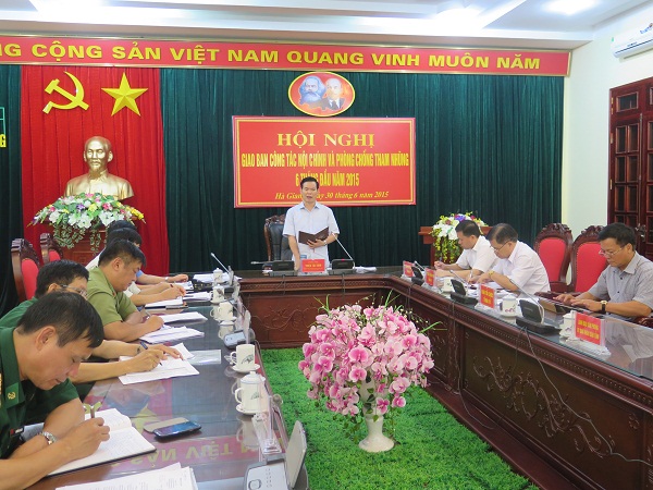 Đồng chí Triệu Tài Vinh, Ủy viên Ban Chấp hành Trung ương Đảng, Bí thư Tỉnh ủy phát biểu kết luận Hội nghị