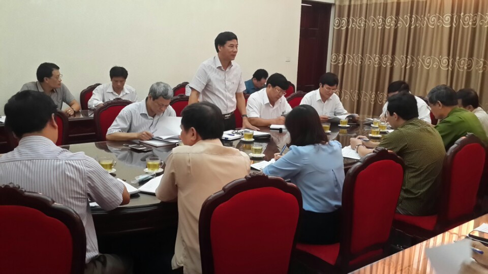 Đ/c Nguyễn Hữu Quất, Phó Bí thư Thường trực Tỉnh ủy chủ trì hội nghị