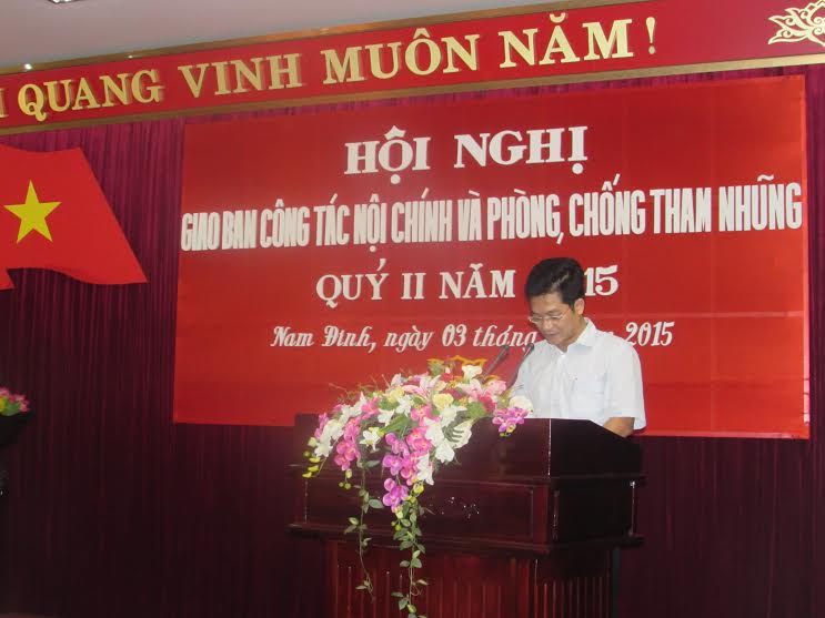 Đồng chí Trần Anh Dũng, Tỉnh ủy viên, Trưởng Ban Nội chính Tỉnh ủy phát biểu tại Hội nghị