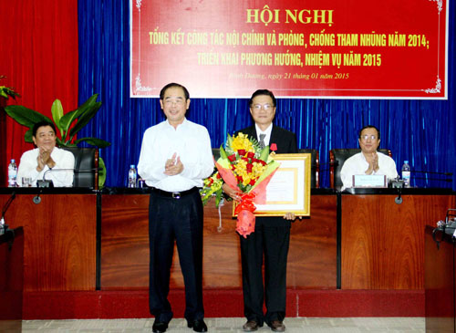 Một Hội nghị tổng kết công tác nội chính và phòng, chống tham nhũng của Tỉnh ủy Bình Dương