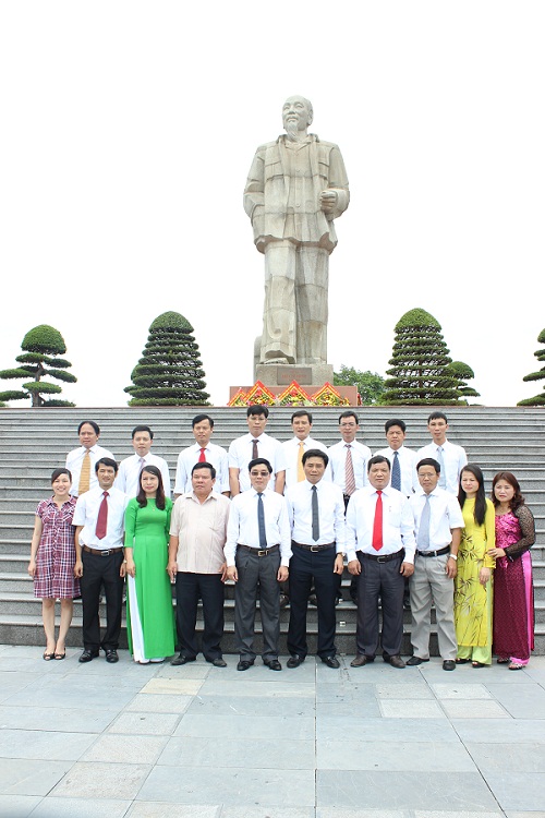 Tập thể cán bộ công chức Ban Nội chính Tỉnh ủy Nghệ An