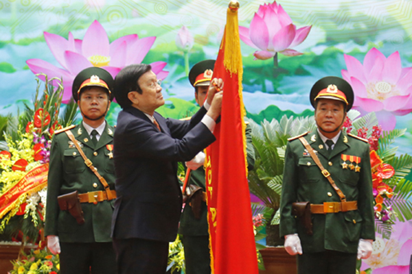 Chủ tịch Nước Trương Tấn Sang, Trưởng Ban Chỉ đạo Cải cách tư pháp Trung ương trao tặng Huân chương Hồ Chí Minh lần thứ hai cho Tòa án nhân dân tối cao