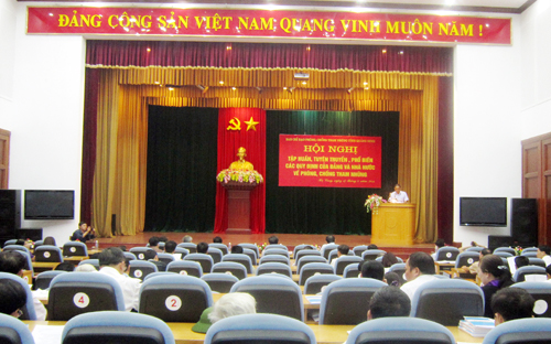 Hội nghị  tuyên truyền, phổ biến pháp luật về phòng, chống tham nhũng tại thành phố Hạ Long, tỉnh Quảng Ninh