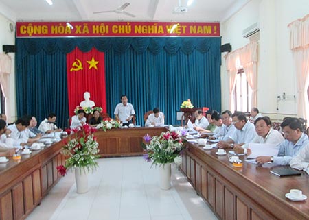 Đoàn công tác liên ngành tỉnh Hậu Giang đối thoại, giải quyết khiếu nại với 8 hộ dân ở huyện Châu Thành