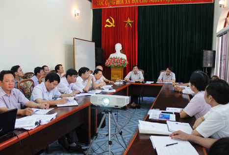 Đồng chí Đinh Văn Điến, Chủ tịch UBND tỉnh tiếp công dân tại Trụ sở Tiếp công dân của tỉnh