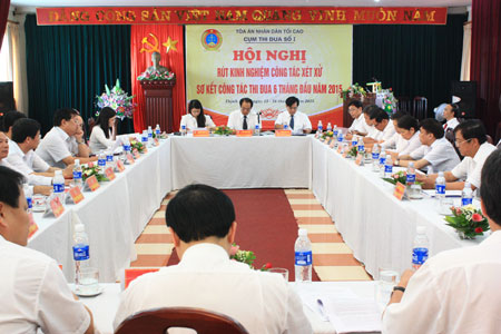  Hội nghị rút kinh nghiệm công tác xét xử Cụm thi đua số 1 Tòa án nhân dân tối cao