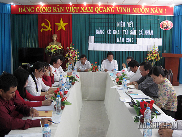 Ban Nội chính Tỉnh ủy Kiên Giang phối hợp với Ngân hàng Nhà nước Chi nhánh tỉnh Kiên Giang khảo sát, nắm tình hình công tác phòng ngừa tiêu cực, tham nhũng tại 31 Ngân hàng thương mại nhà nước và thương mại cổ phần